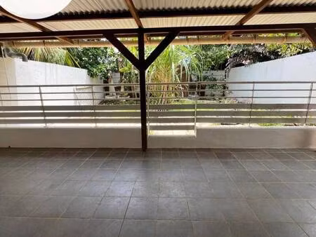 maison de ville à louer