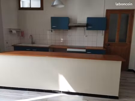 appartement dans maison de village