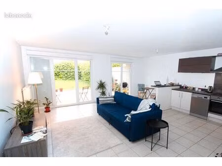 t3 avec jardin thoiry