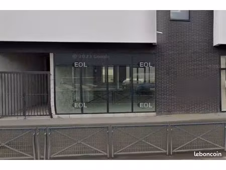 local commercial 213 m²