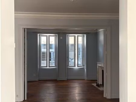 maison centre cognac – jardin  terrasse  garage – quartier jardin public