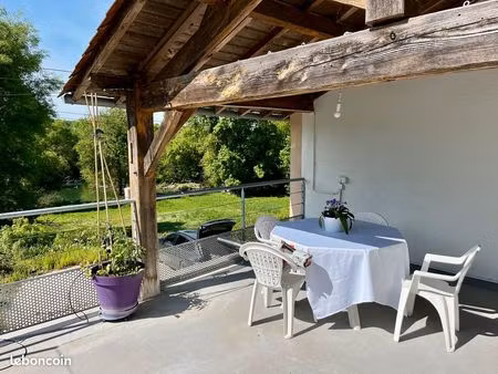 maison meublée 111m2 – vue sur la charente à 0 7km du golf. 950 cc