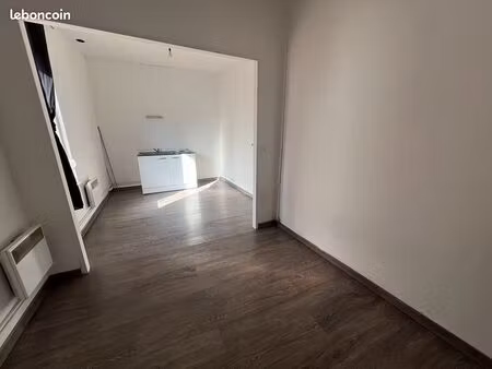 studio 1 pièce 32 m²