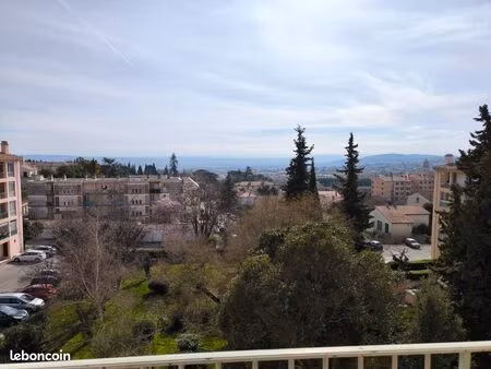 superbe t3 refait avec balcon ensoleillé