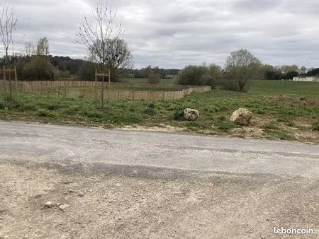 terrain 535 m² baron