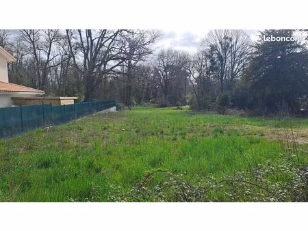 terrain 1 014 m² gradignan