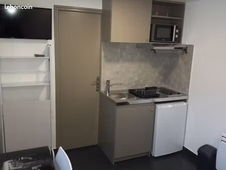 studio meublé tramway essarts iris