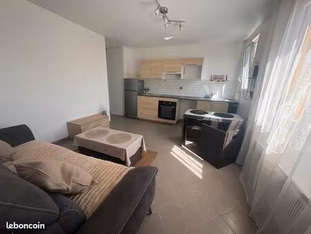 f2 quartier pavillonnaire