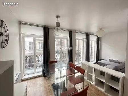 studio 1 pièce 28 m²