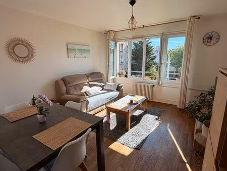 t3 lumineux 58 m² – centre ville la varenne saint-hilaire (avenue du bac