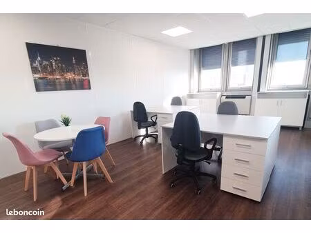 a louer bureau 2/3 postes à choisy le roi