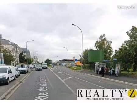 local commercial 170 m²