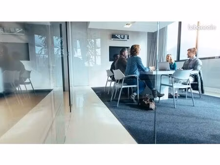 bureau 272 m²