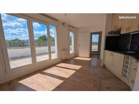 appartement 2 pièces 35 m² avec terrasse exceptionnelle de 25 m² + parking – hyper-centre