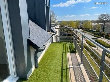 appartement 3 pièces 52m² à proximité immédiate des commerces à chateaubourg