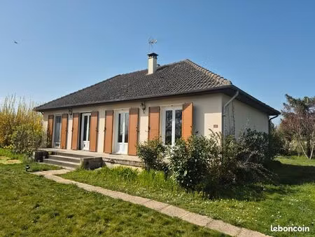 location maison + grand jardin