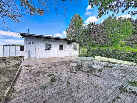 petite maison et terrain coligny - 27m2