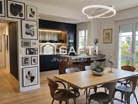 au pied du metro   proche centre grand appartement avec du potentiel