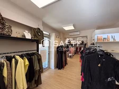 vente fdc prêt à porter en enclave des papes