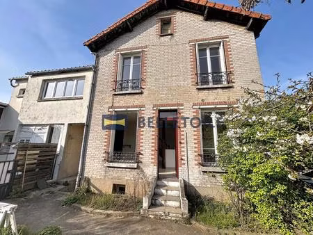 exclusivité rare à charentonneau : ensemble immobilier de 2 maisons avec jardin