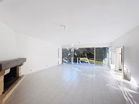 maison de caractère 7 pièce(s) 182.67 m2