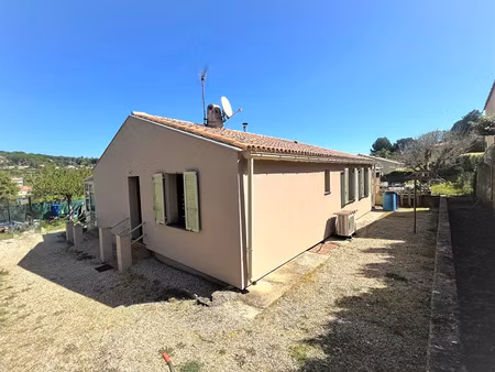 maison 4 p 83m2 + véranda 15m2 + garage de 28m2