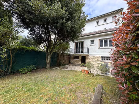 viroflay - les prés - maison de 5 pièces. et vaste garage