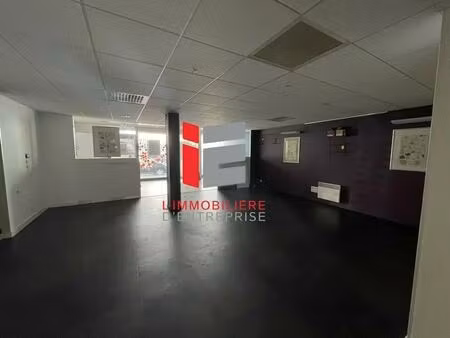 location commerce lorient 56100 180m²