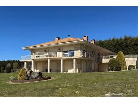 maison de luxe de 14 pièces en vente à clavières  france