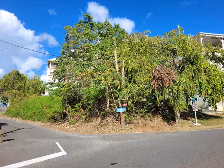 à saisir ! terrain constructible dans quartier prisé de duga