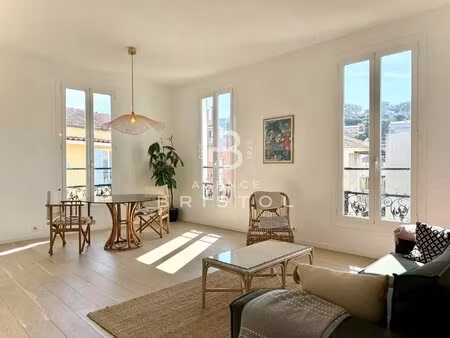 appartement saint-jean-cap-ferrat - dernier etage - proche port et commerces - rénové