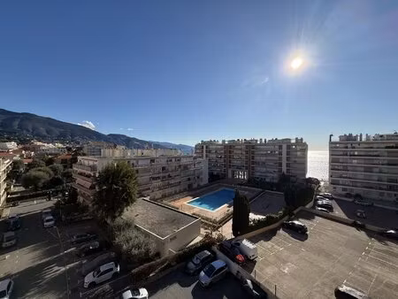 roquebrune carnolés - 3 pièces - terrasse - parking - vue mer