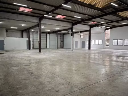 location local d'activités le blanc mesnil 475 m²