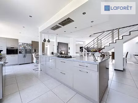 maison brest 8 pièces 218 m²