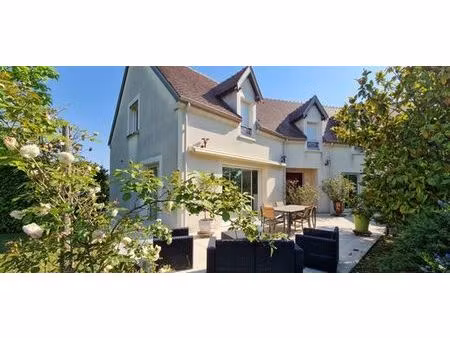 maison de 9 pièces de luxe en vente à joigny  bourgogne-franche-comté