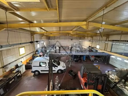 vente entrepôt 680 m²