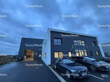 vente local d'activités 1 603 m²