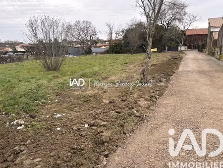 vente terrain à bâtir 834 m²