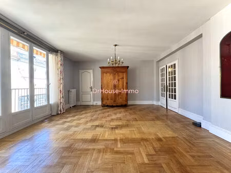 opportunité à poitiers ! appartement t4 de 85 m² en plein cœur de ville - beaux volulmes -