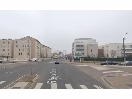 achat parking bron 69500