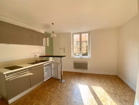 appartement type i bis - hyper centre