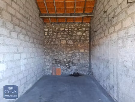 parking à louer 20 m² - angoulême (16) - 67€