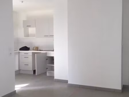 appartement à louer 3 pièces 61.21 m² - lyon 8e arrondissement (69008) - 959€