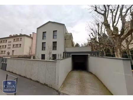 parking à louer - lyon 5e arrondissement (69005) - 68€