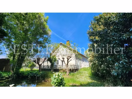 vente maison 4 pièces 100 m² à saint-laurent-des-hommes (24400)  157 500 €