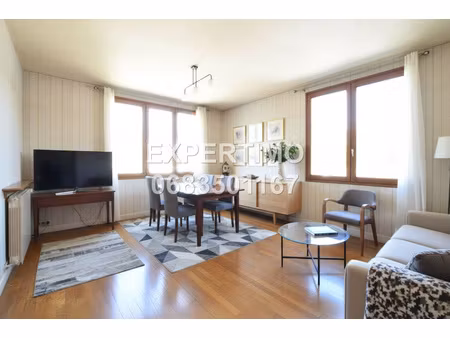 maison evolutive avec dependances - fort potentiel