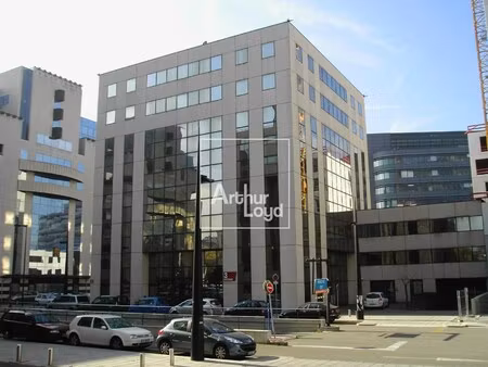 location local professionnel 101m² grenoble 38000