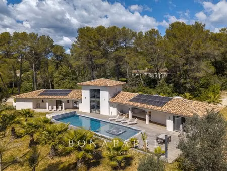 draguignan - villa contemporaine d’exception de 250 m²