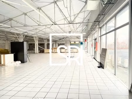 location local commercial 1 027m² aubiere 63170