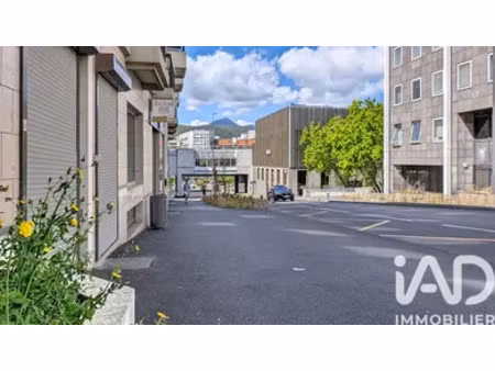 murs commerciaux à clermont-ferrand (63000)